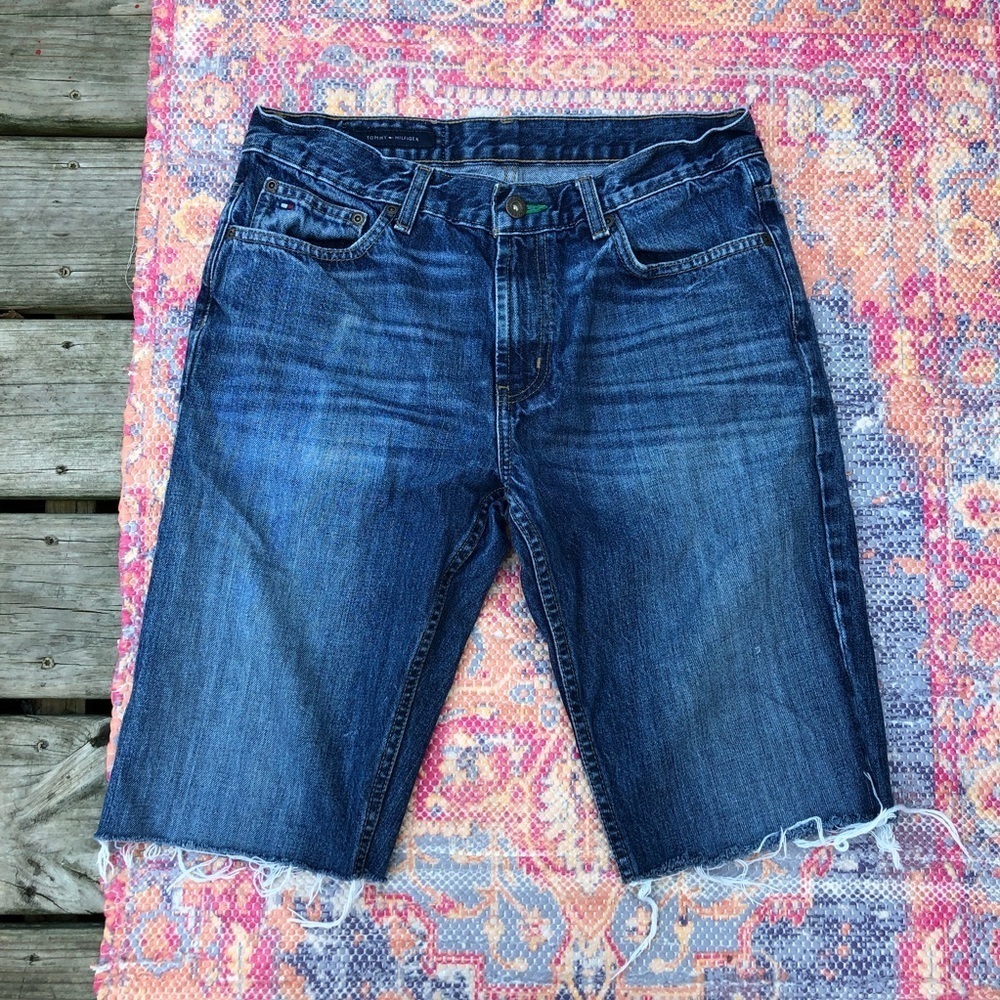 Tommy Hilfiger cut off denim shorts